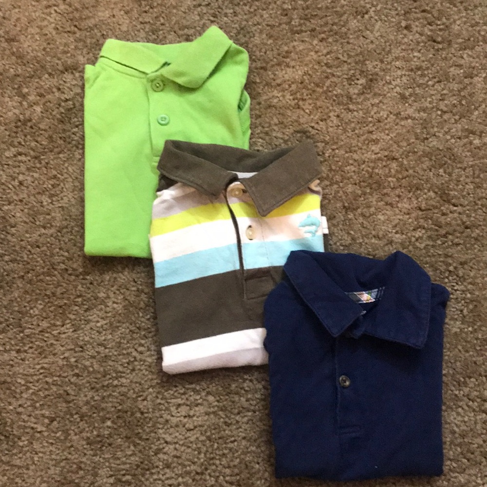 (18 mo) Polos, 2 shirts. 1 onesie